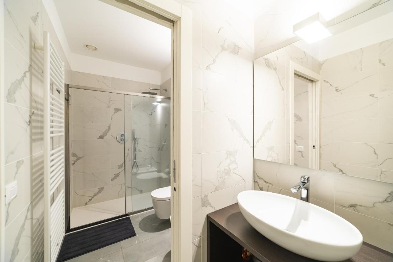 Moderno Bilocale 64Mq Con Parcheggio E Palestra Apartment Milano Ngoại thất bức ảnh